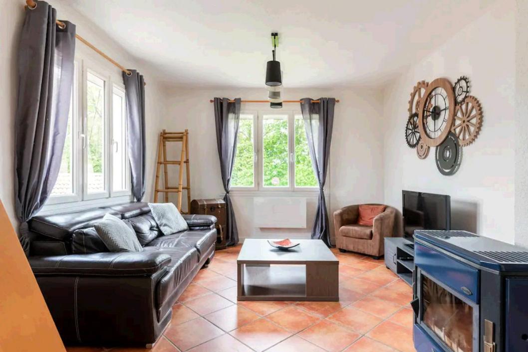 Jolie Appart T4 La Zoune Avec Jardin 8 Personnes Chorges Buitenkant foto